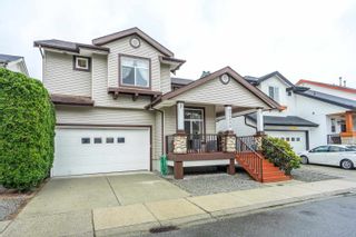 Photo 1: 19854 BUTTERNUT Lane in Pitt Meadows: Central Meadows House for sale : MLS®# R2891982