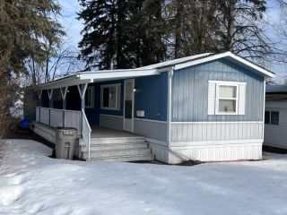 Main Photo: 11 654 NORTH FRASER Drive in Quesnel: Quesnel - Town Manufactured Home for sale in "RIVER WALK MOBILE HOME PARK" (Quesnel (Zone 28))  : MLS®# R2661369