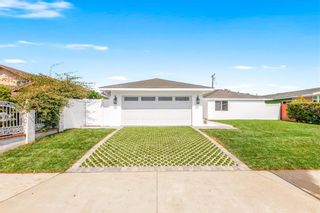 Photo 1: 3012 Harding way in Costa Mesa: Residential for sale (C3 - South Coast Metro)  : MLS®# OC21045588