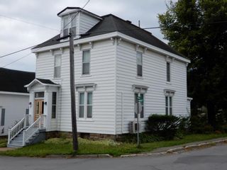 Photo 1: 17 Prince Street in Pictou: 107-Trenton, Westville, Pictou Residential for sale (Northern Region)  : MLS®# 202221286