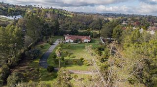 Photo 3: 2 Gateview Drive in Fallbrook: Residential for sale (92028 - Fallbrook)  : MLS®# OC22229025