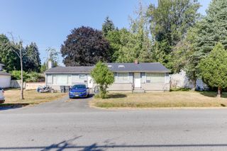 Photo 1: 10323 146 Street in Surrey: Guildford House for sale (North Surrey)  : MLS®# R2718966