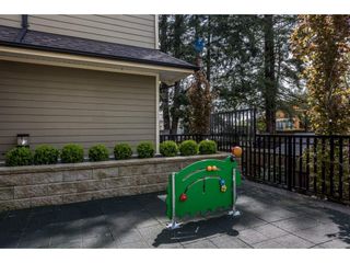 Photo 20: 208 3488 SEFTON Street in Port Coquitlam: Glenwood PQ Townhouse for sale in "SEFTON SPRINGS" : MLS®# R2165688