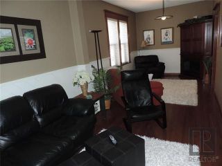 Photo 5: 549 Rathgar Avenue in Winnipeg: Fort Rouge Residential for sale (1Aw)  : MLS®# 1824156