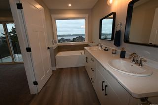 Photo 9: A 801 Alder St in Campbell River: CR Campbell River Central Half Duplex for sale : MLS®# 923376