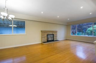 Photo 8: 1376 E 60TH Avenue in Vancouver: South Vancouver House for sale (Vancouver East)  : MLS®# R2521101