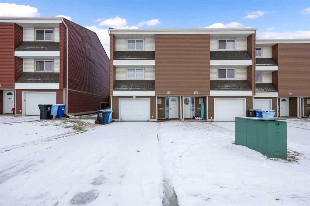 Main Photo: 66 400 Silin Forest Road: Fort McMurray Row/Townhouse for sale : MLS®# A2094908