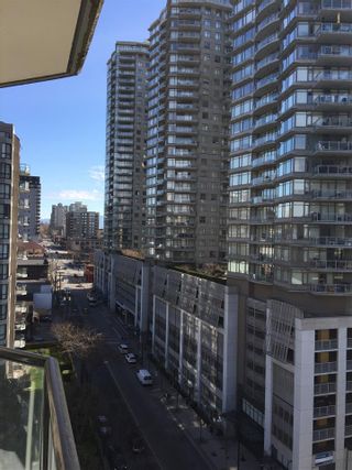 Photo 2: 906 55 TENTH Street in New Westminster: Downtown NW Condo for sale : MLS®# R2249674