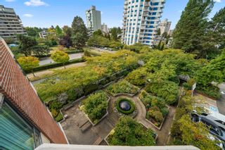 Photo 2: 503 2189 W 42ND Avenue in Vancouver: Kerrisdale Condo for sale in "Governor Point" (Vancouver West)  : MLS®# R2622142