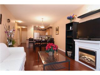 Photo 5: 7 730 FARROW Street in Coquitlam: Coquitlam West Townhouse for sale in "FARROW RIDGE" : MLS®# V980372