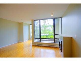 Photo 4: 101 4118 DAWSON Street in Burnaby: Brentwood Park Condo for sale in "TANDEM 1" (Burnaby North)  : MLS®# V846109