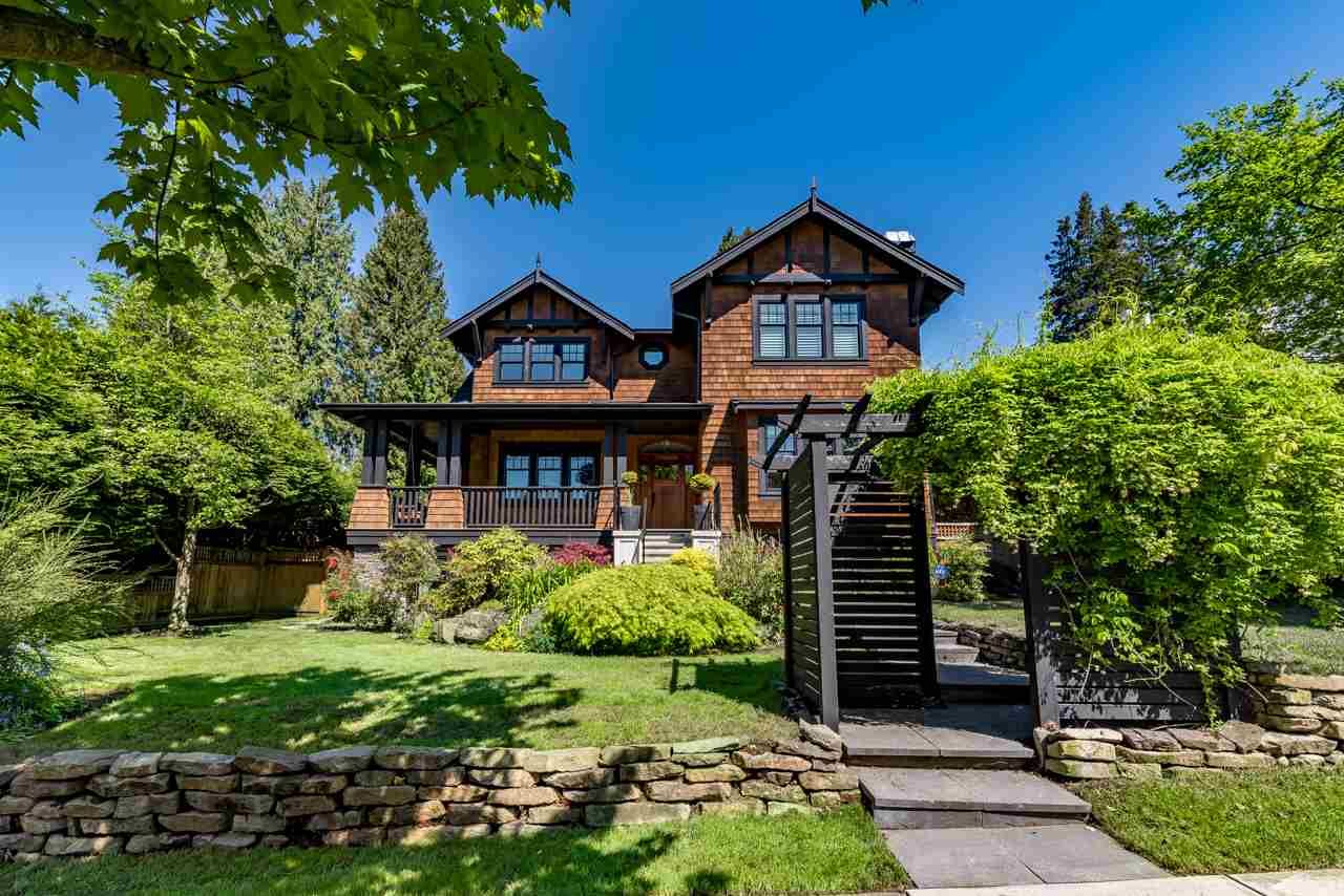 Main Photo: 2937 W 45TH AVENUE in : Kerrisdale House for sale : MLS®# R2166331