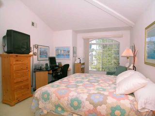 Photo 8: LA JOLLA Condo for sale : 2 bedrooms : 8637 Via Mallorca #E