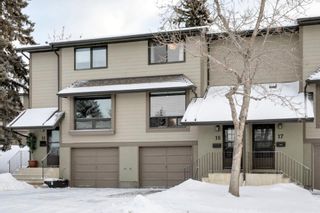 Main Photo: 16 5019 46 Avenue SW in Calgary: Glamorgan Row/Townhouse for sale : MLS®# A1169773
