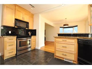 Photo 3: 3031 25 Street SW in Calgary: Richmond House for sale : MLS®# C4092785