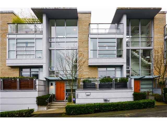 Main Photo: 1578 W 8TH Avenue in Vancouver: Fairview VW Townhouse for sale in "PINTURA" (Vancouver West)  : MLS®# V1044231