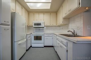 Photo 6: HILLCREST Condo for sale : 2 bedrooms : 1009 Essex St #6 in San Diego