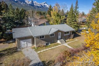 Photo 3: 33 Mt Peechee Place: Canmore Detached for sale : MLS®# A1156199