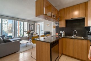 Photo 4: 1204 1010 RICHARDS Street in Vancouver: Yaletown Condo for sale in "THE GALLERY" (Vancouver West)  : MLS®# R2115670