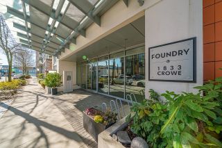 Photo 2: 302 1833 CROWE Street in Vancouver: False Creek Condo for sale (Vancouver West)  : MLS®# R2767772