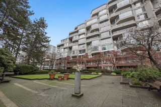 Photo 18: 514 518 MOBERLY Road in Vancouver: False Creek Condo for sale in "Newport Quay" (Vancouver West)  : MLS®# R2747064