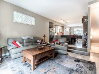 Photo 6: 14 277 171 Street in Surrey: Pacific Douglas Townhouse for sale (South Surrey White Rock)  : MLS®# R2705637