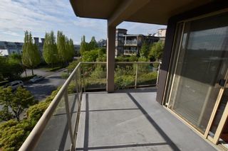 Photo 9: 204 74 RICHMOND Street in New Westminster: Fraserview NW Condo for sale in "GOVERNOR'S COURT" : MLS®# R2578238