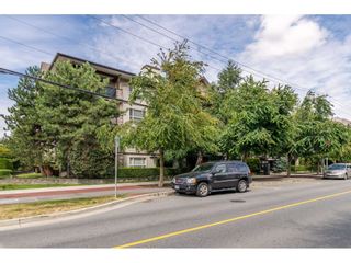 Photo 2: 209 5465 203 Street in Langley: Langley City Condo for sale in "Station 54" : MLS®# R2394003