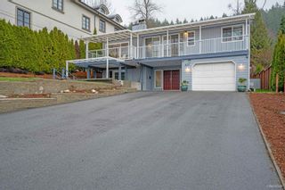 Photo 1: 819 IOCO Road in Port Moody: Barber Street House for sale : MLS®# R2851950