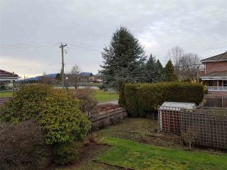 Photo 4: 4203 KITCHENER Street in Burnaby: Willingdon Heights House for sale (Burnaby North)  : MLS®# R2136045