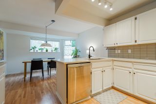 Photo 4: 9140 RIDGEMOOR Place in Burnaby: Forest Hills BN Townhouse for sale in "MOUNTAIN GATE" (Burnaby North)  : MLS®# R2611522