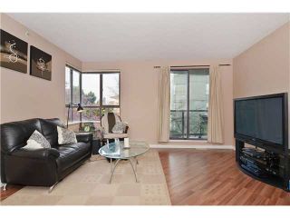 Photo 2: 309 3455 ASCOT Place in Vancouver: Collingwood VE Condo for sale in "QUEEN'S COURT" (Vancouver East)  : MLS®# V1105567