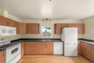 Photo 5: 1258 Woodway Rd in Esquimalt: Es Rockheights House for sale : MLS®# 889550