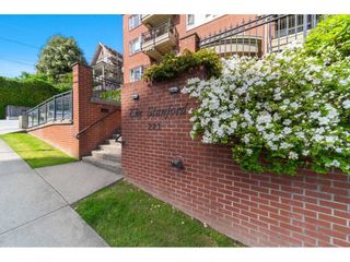 Photo 2: 403 221 ELEVENTH STREET in New Westminster: Uptown NW Condo for sale : MLS®# R2459580