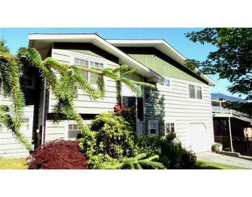 Main Photo: 40738 THUNDERBIRD RIDGE in Squamish: Garibaldi Highlands House for sale : MLS®# V857021