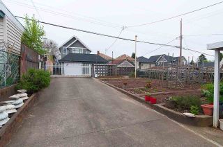 Photo 18: 1343 E 14TH Avenue in Vancouver: Grandview VE House for sale (Vancouver East)  : MLS®# R2059039