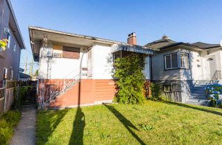 Photo 4: 5064 GLADSTONE Street in Vancouver: Victoria VE House for sale (Vancouver East)  : MLS®# R2186018