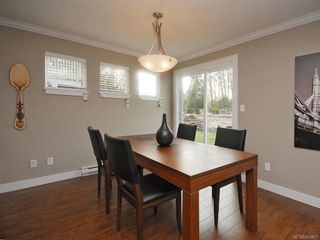 Photo 3: 3331 Merlin Rd in Langford: La Luxton House for sale : MLS®# 608861