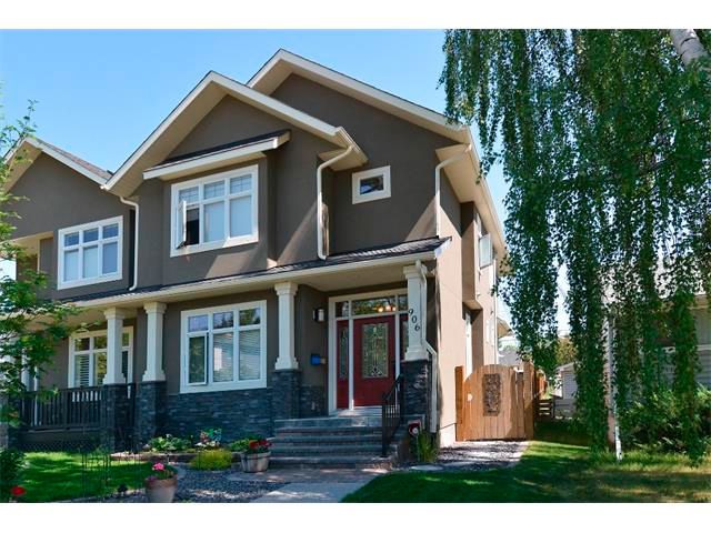 Main Photo: 906 33 Street NW in Calgary: Parkdale House for sale : MLS®# C4050863