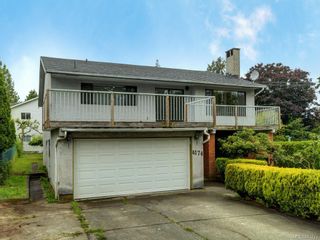 Photo 1: 4174 Glanford Ave in Saanich: SW Glanford House for sale (Saanich West)  : MLS®# 843773