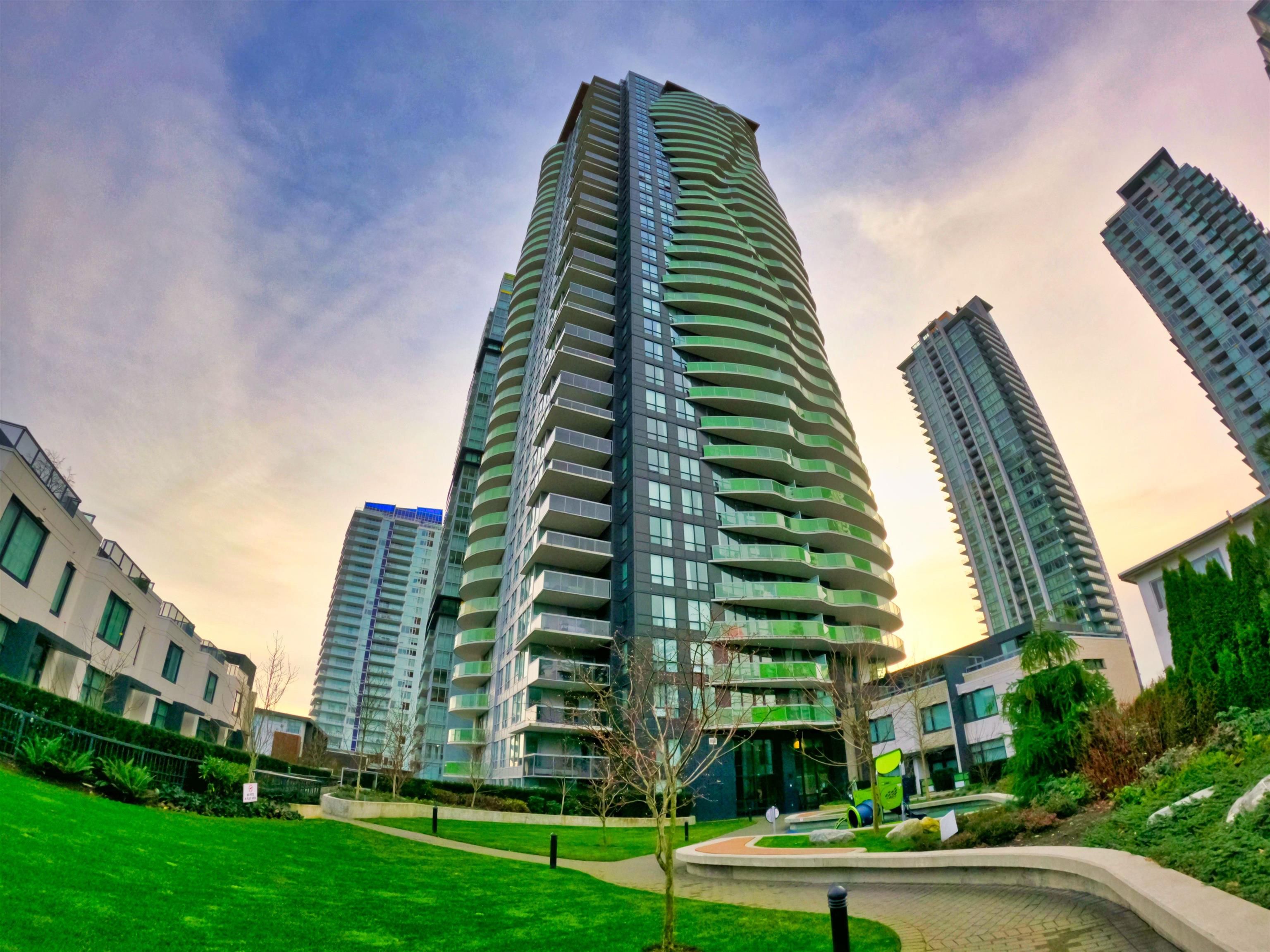 Main Photo: 3306 6638 DUNBLANE Avenue in Burnaby: Metrotown Condo for sale in "Midori by Polygon" (Burnaby South)  : MLS®# R2635180