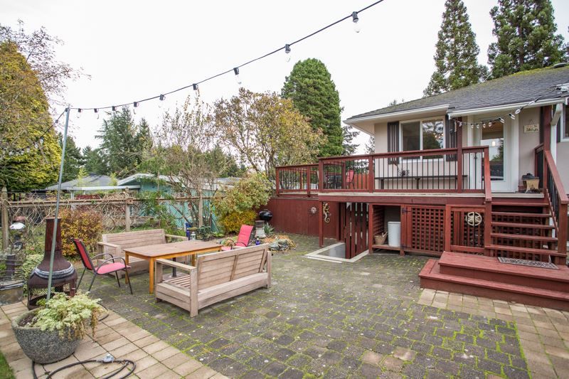 Photo 29: Photos: 15725 TULIP Drive in Surrey: King George Corridor House for sale (South Surrey White Rock)  : MLS®# R2516852