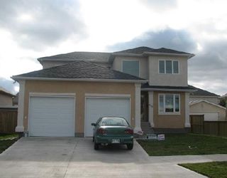 Photo 1: 620 BEECHER Avenue in WINNIPEG: West Kildonan / Garden City Residential for sale (North West Winnipeg)  : MLS®# 2820878