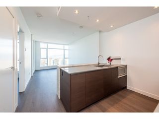 Photo 1: 3207 4670 ASSEMBLY Way in Burnaby: Metrotown Condo for sale in "Station Square" (Burnaby South)  : MLS®# R2320659