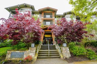 Photo 2: 109 3132 DAYANEE SPRINGS BOULEVARD in Coquitlam: Westwood Plateau Condo for sale : MLS®# R2702771