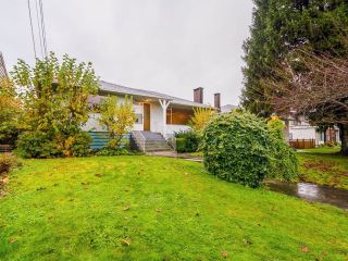 Photo 1: 6916 CARNEGIE Street in Burnaby: Sperling-Duthie House for sale (Burnaby North)  : MLS®# R2631674