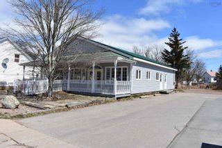 Photo 1: 198 Main Street in Parrsboro: 102S-South of Hwy 104, Parrsboro Commercial  (Northern Region)  : MLS®# 202208057