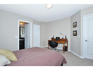 Photo 11: 114 ELGIN MEADOWS Gardens SE in CALGARY: McKenzie Towne Residential Attached for sale (Calgary)  : MLS®# C3542385