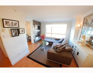 Photo 2: 1102 1189 HOWE Street in Vancouver: Downtown VW Condo for sale in "THE GENESIS" (Vancouver West)  : MLS®# V779458