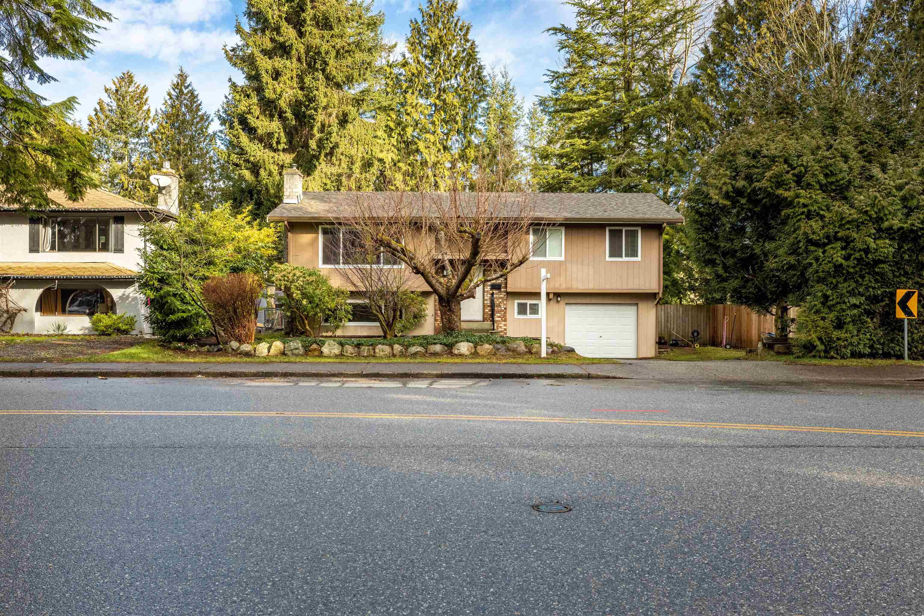 Main Photo: 20327 44 AVENUE in : Langley City House for sale : MLS®# R2671015